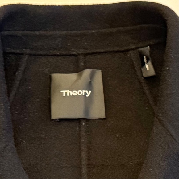 Theory Sileena New Divide Black Wool/Cashmere Blend Coat Size Small - Picture 3 of 12